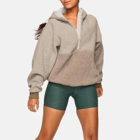 Outdoor Voices MegaFleece Hoodie XL Oatmeal - Picture 2 of 5